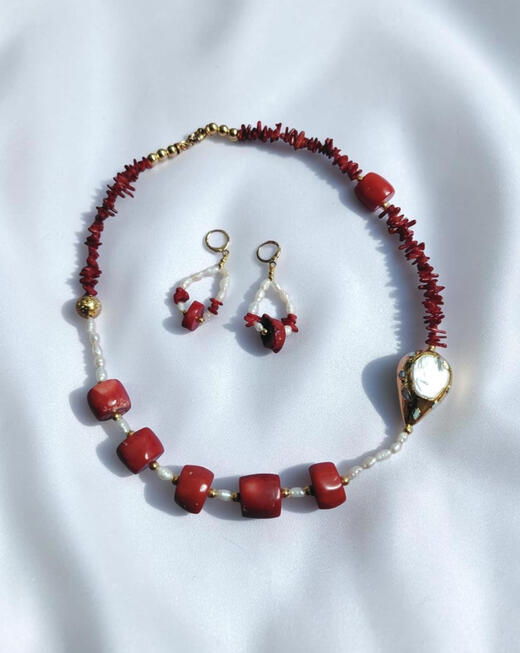 KP0018 ... 50 € Set mit Koralle, Süßwasserperlen, Lava Stein, Barockperlen