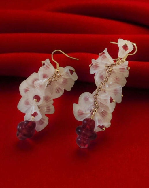 OB0017 Ohrringe mit der passende Kette 25 €