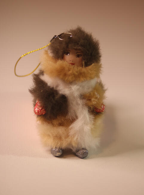A0021 ...20 € Wattepuppe